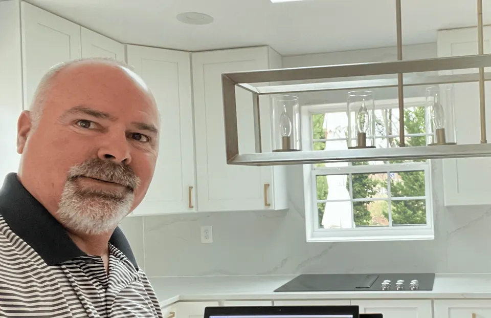 An RSDS appraiser on site at a property